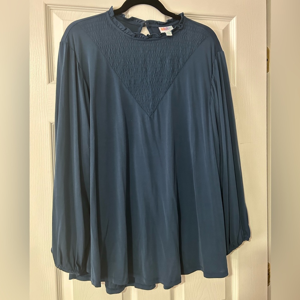 LuLaRoe dark blue Women's Clara 2x Blouse
